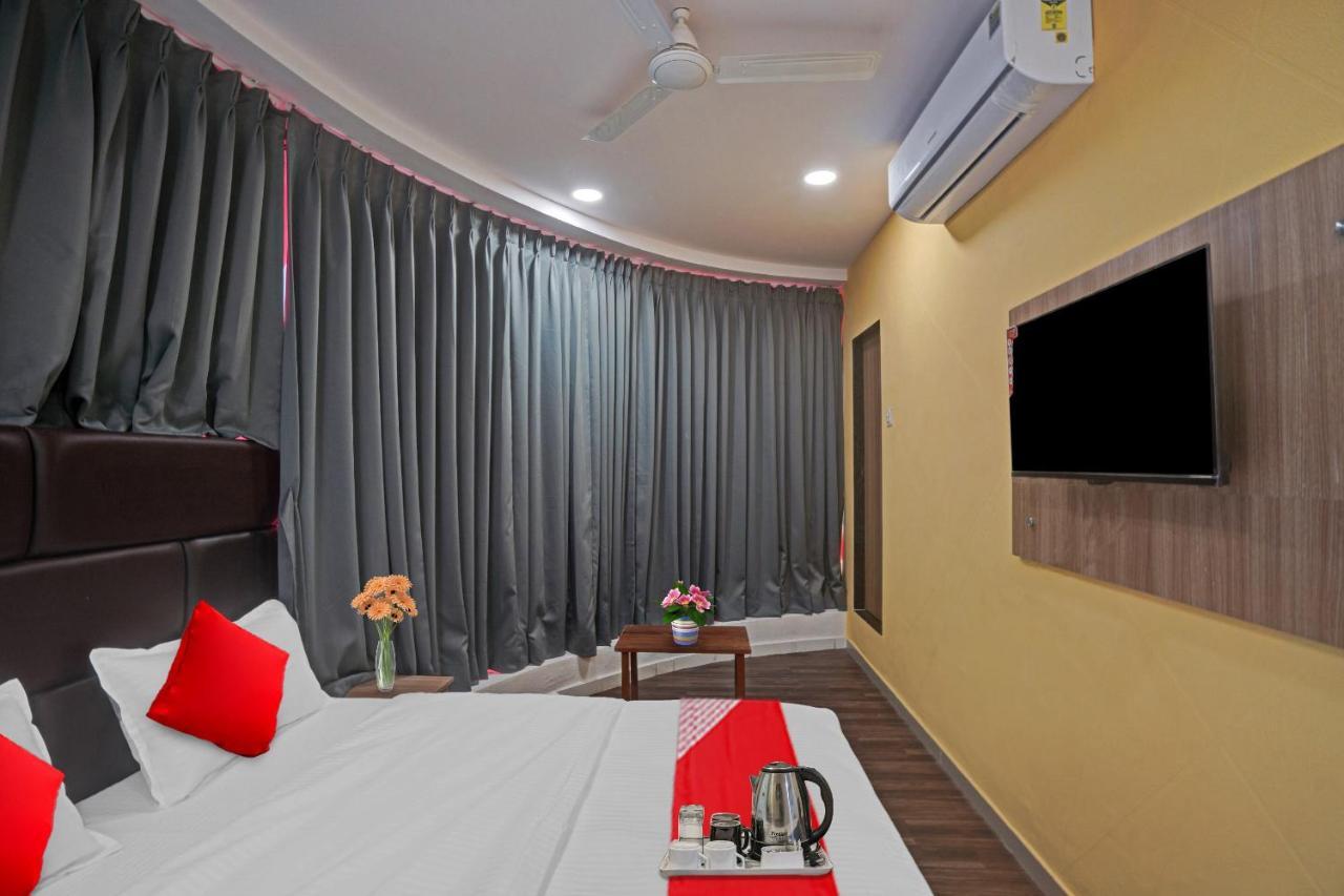 Hotel O Infinity Сурат Экстерьер фото