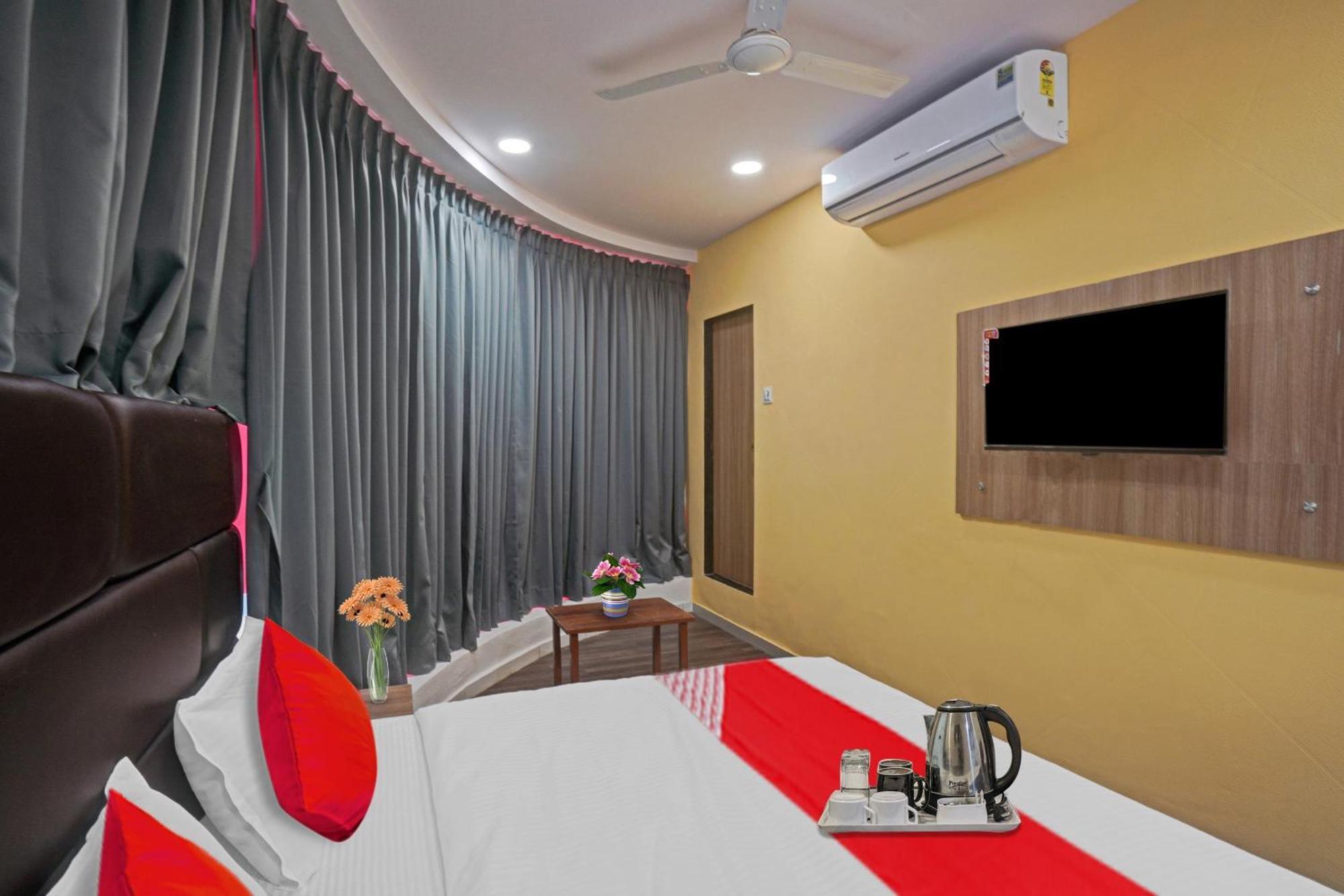 Hotel O Infinity Сурат Экстерьер фото