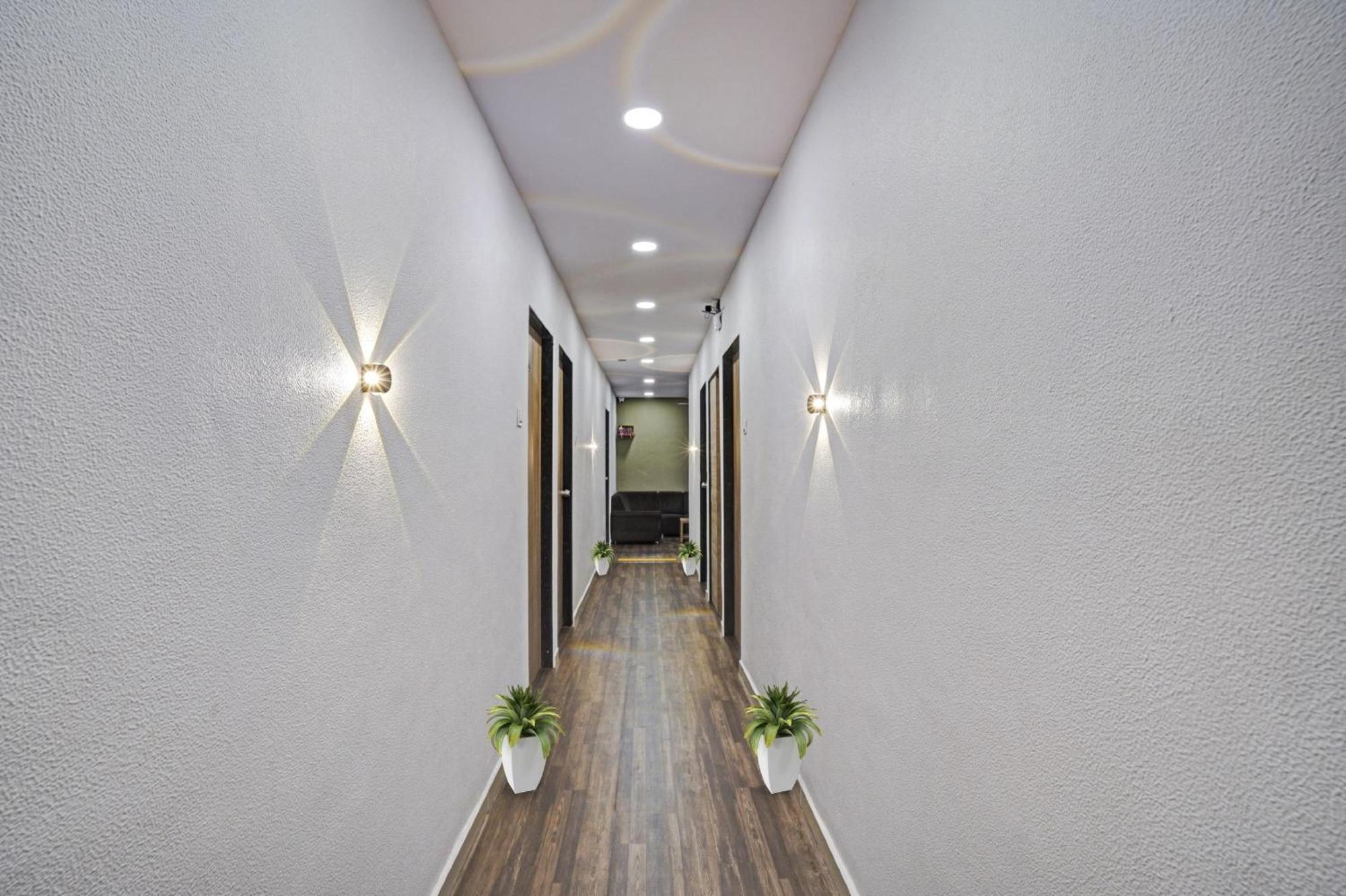 Hotel O Infinity Сурат Экстерьер фото